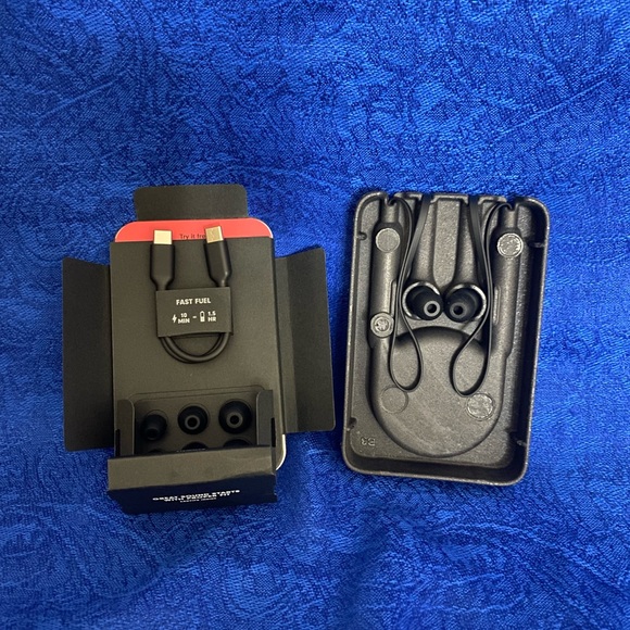 COPY - Beats flex - Picture 3 of 5